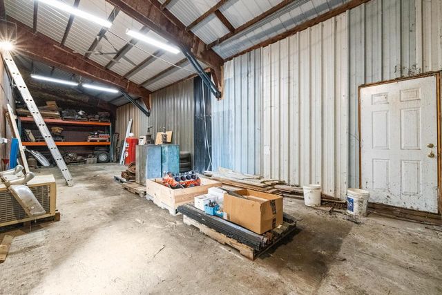 W240S4901 Highway 164, Waukesha, WI 53189
