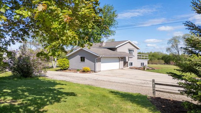 W240S4901 Highway 164, Waukesha, WI 53189