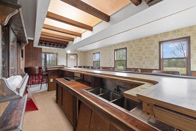 W240S4901 Highway 164, Waukesha, WI 53189