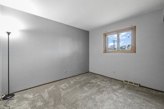 W240S4901 Highway 164, Waukesha, WI 53189