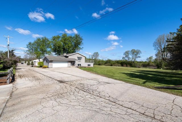 W240S4901 Highway 164, Waukesha, WI 53189