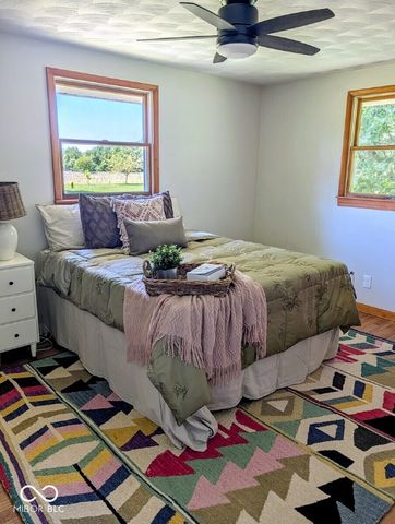 8091 S 100 E, Pendleton, IN 46064