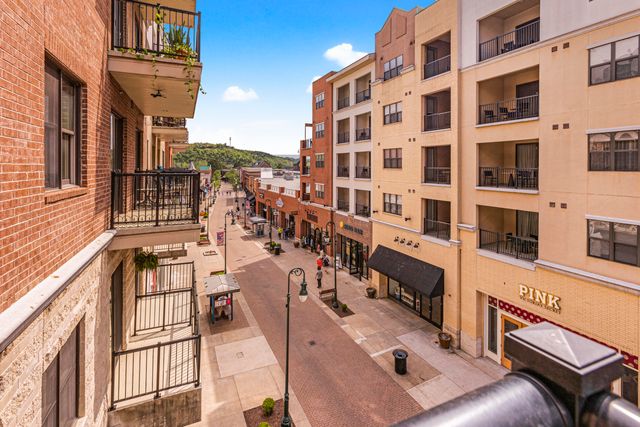 10310 Branson Landing Boulevard 310, Branson, MO 65616