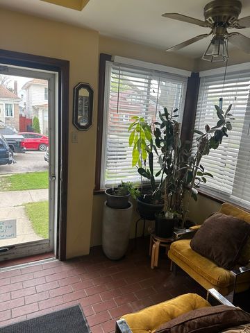 3718 W 64th Street, Chicago, IL 60629