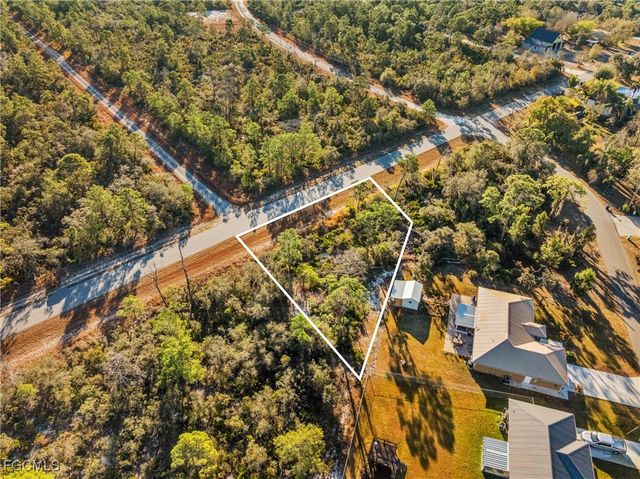 1234 Wildflower ST, Lake Placid, FL 33852