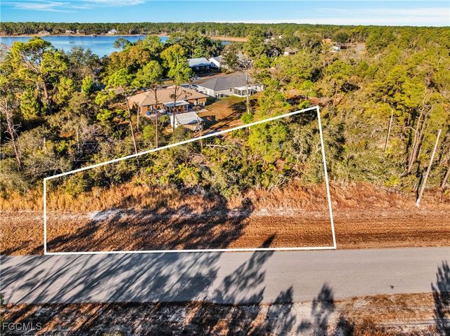 1234 Wildflower ST, Lake Placid, FL 33852