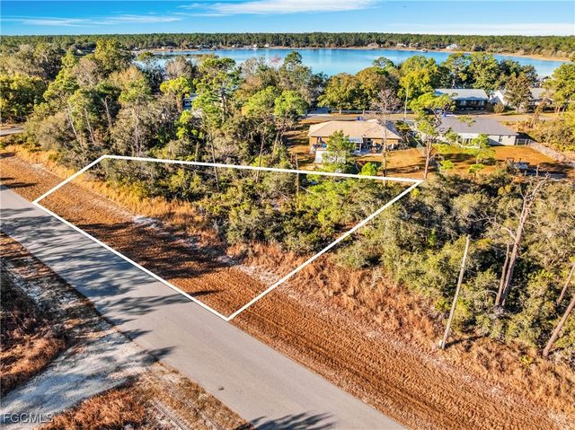 1234 Wildflower ST, Lake Placid, FL 33852