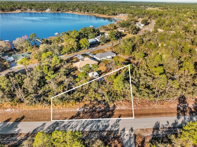 1234 Wildflower ST, Lake Placid, FL 33852