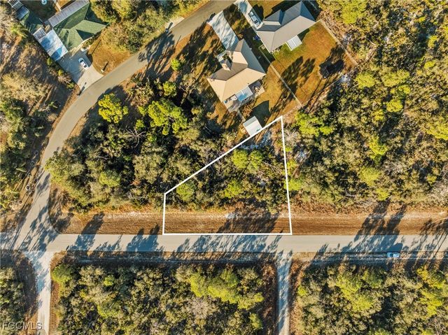 1234 Wildflower ST, Lake Placid, FL 33852