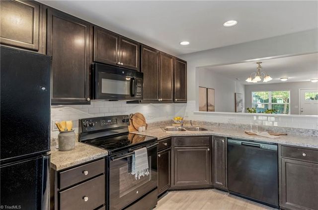 104 Tanner Grove Court, Kernersville, NC 27284