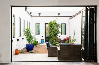 2227 E Helen Street, Tucson, AZ 85719