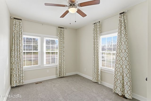 4143 Walker Blvd, Knoxville, TN 37917