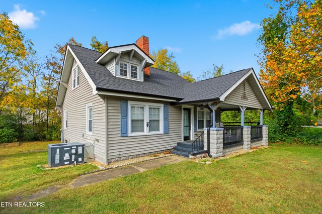 4143 Walker Blvd, Knoxville, TN 37917