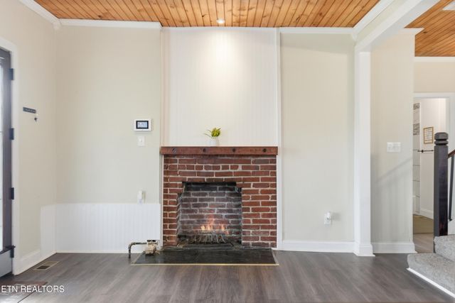 4143 Walker Blvd, Knoxville, TN 37917