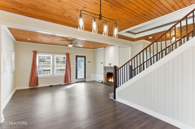 4143 Walker Blvd, Knoxville, TN 37917