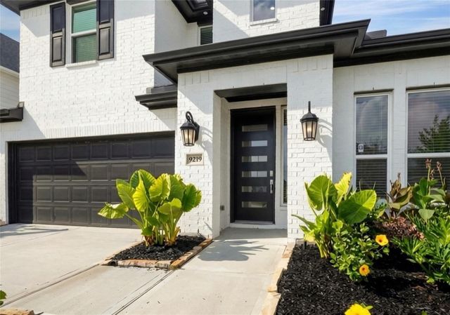 9219 Edgeberry Drive, Cypress, TX 77433