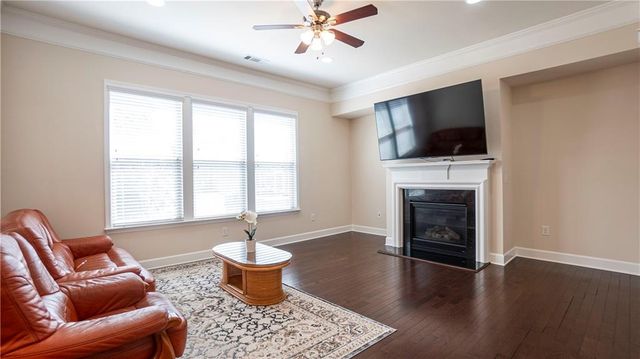 101 Newcomb Court, Atlanta, GA 30328