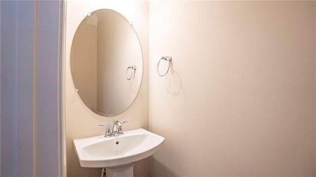 101 Newcomb Court, Atlanta, GA 30328