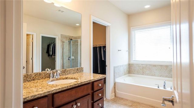 101 Newcomb Court, Atlanta, GA 30328