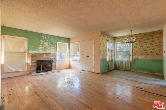 3641 Greenfield Avenue, Los Angeles, CA 90034