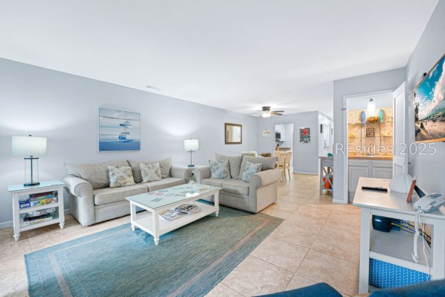 100 Shipyard Dr Apt 703, Hilton Head Island, SC 29928