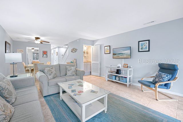 100 Shipyard Dr Apt 703, Hilton Head Island, SC 29928