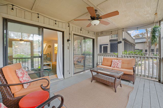 100 Shipyard Dr Apt 703, Hilton Head Island, SC 29928