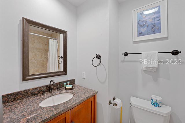 100 Shipyard Dr Apt 703, Hilton Head Island, SC 29928