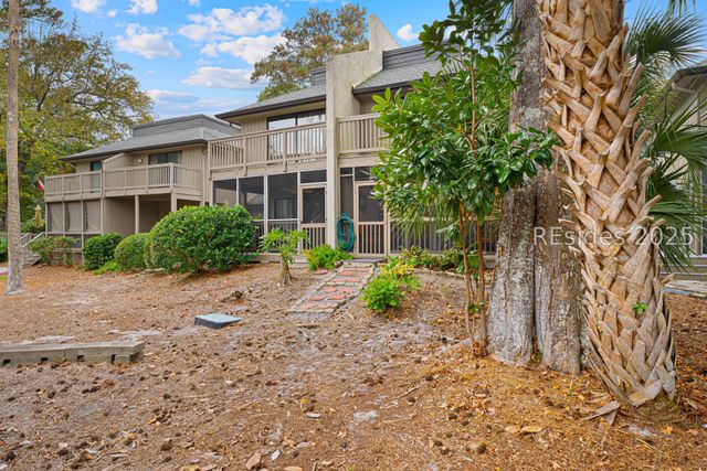 100 Shipyard Dr Apt 703, Hilton Head Island, SC 29928