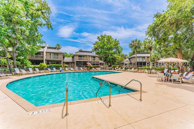 100 Shipyard Dr Apt 703, Hilton Head Island, SC 29928