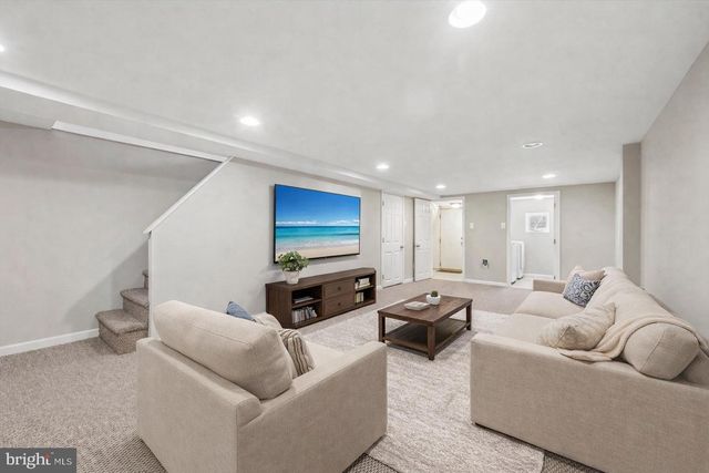 1338 KIMBERLY DR, Philadelphia, PA 19151