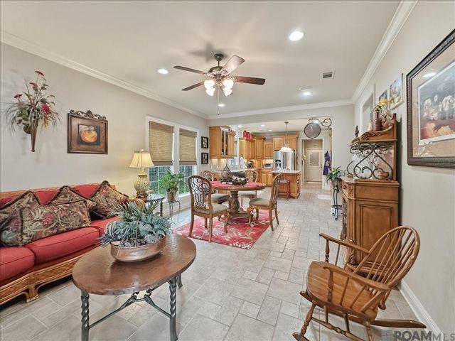 18671 Old Cypress Cir, Prairieville, LA 70769