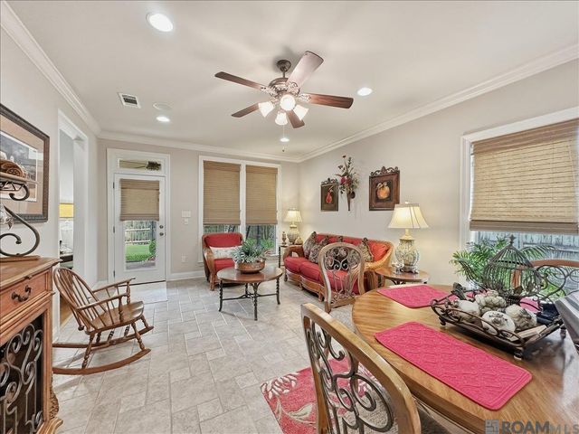 18671 Old Cypress Cir, Prairieville, LA 70769