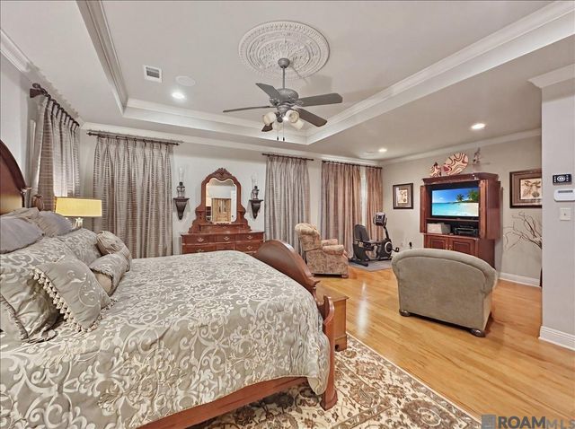 18671 Old Cypress Cir, Prairieville, LA 70769