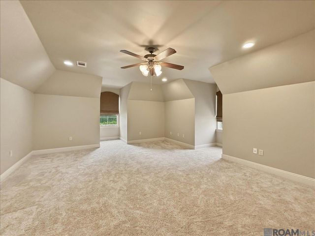 18671 Old Cypress Cir, Prairieville, LA 70769
