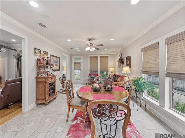 18671 Old Cypress Cir, Prairieville, LA 70769