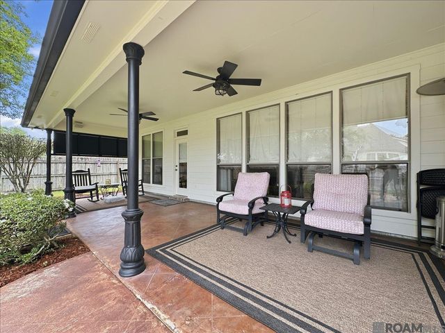 18671 Old Cypress Cir, Prairieville, LA 70769