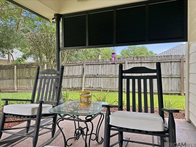 18671 Old Cypress Cir, Prairieville, LA 70769