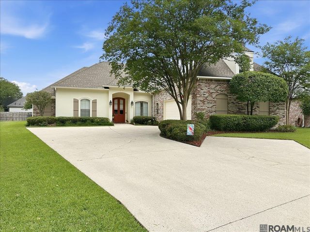 18671 Old Cypress Cir, Prairieville, LA 70769