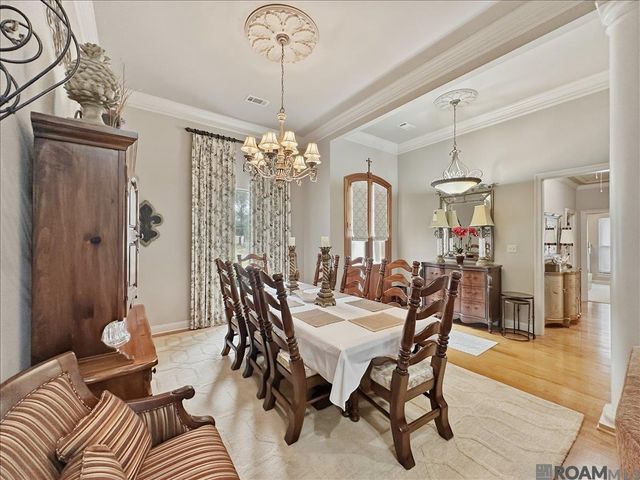 18671 Old Cypress Cir, Prairieville, LA 70769