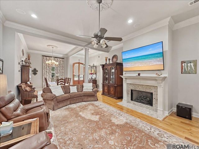 18671 Old Cypress Cir, Prairieville, LA 70769