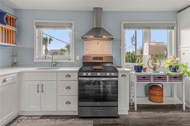 4638 VAN KLEECK DRIVE, New Smyrna Beach, FL 32169