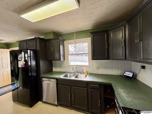 7707 Lafayette Avenue, Omaha, NE 68114