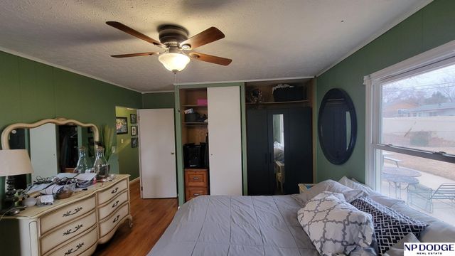 7707 Lafayette Avenue, Omaha, NE 68114