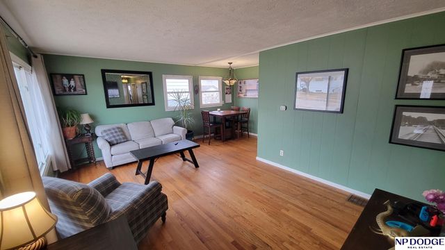 7707 Lafayette Avenue, Omaha, NE 68114