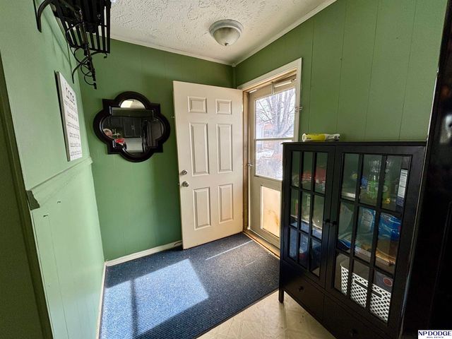 7707 Lafayette Avenue, Omaha, NE 68114