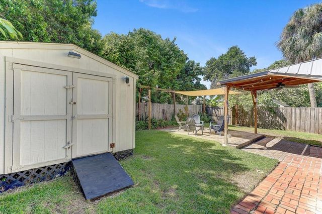 106 W NORTH BAY STREET, Tampa, FL 33603