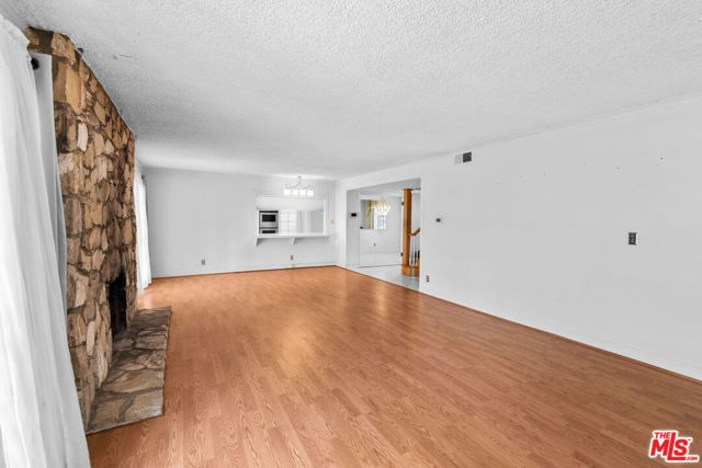 19429 Broadacres Avenue, Carson, CA 90746