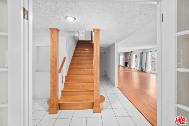 19429 Broadacres Avenue, Carson, CA 90746