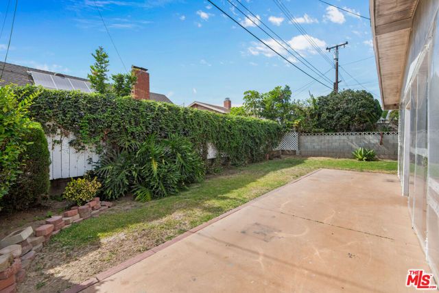 19429 Broadacres Avenue, Carson, CA 90746